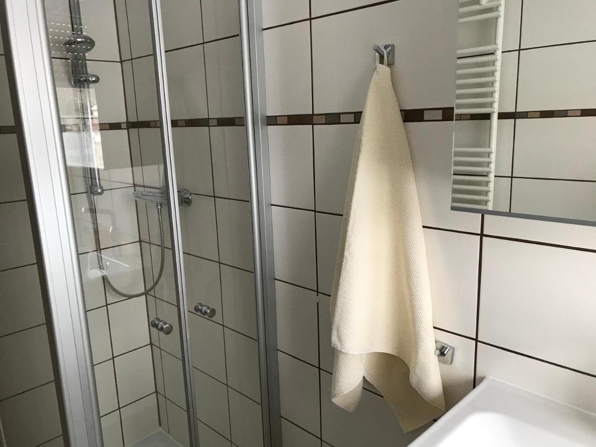 Ferienwohnung Von Paris 彼得堡 外观 照片