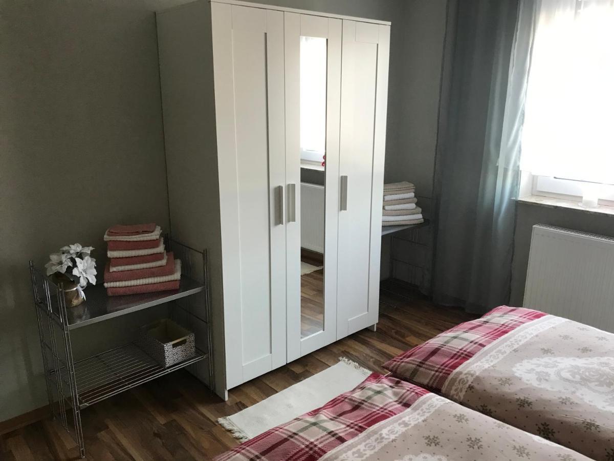 Ferienwohnung Von Paris 彼得堡 外观 照片
